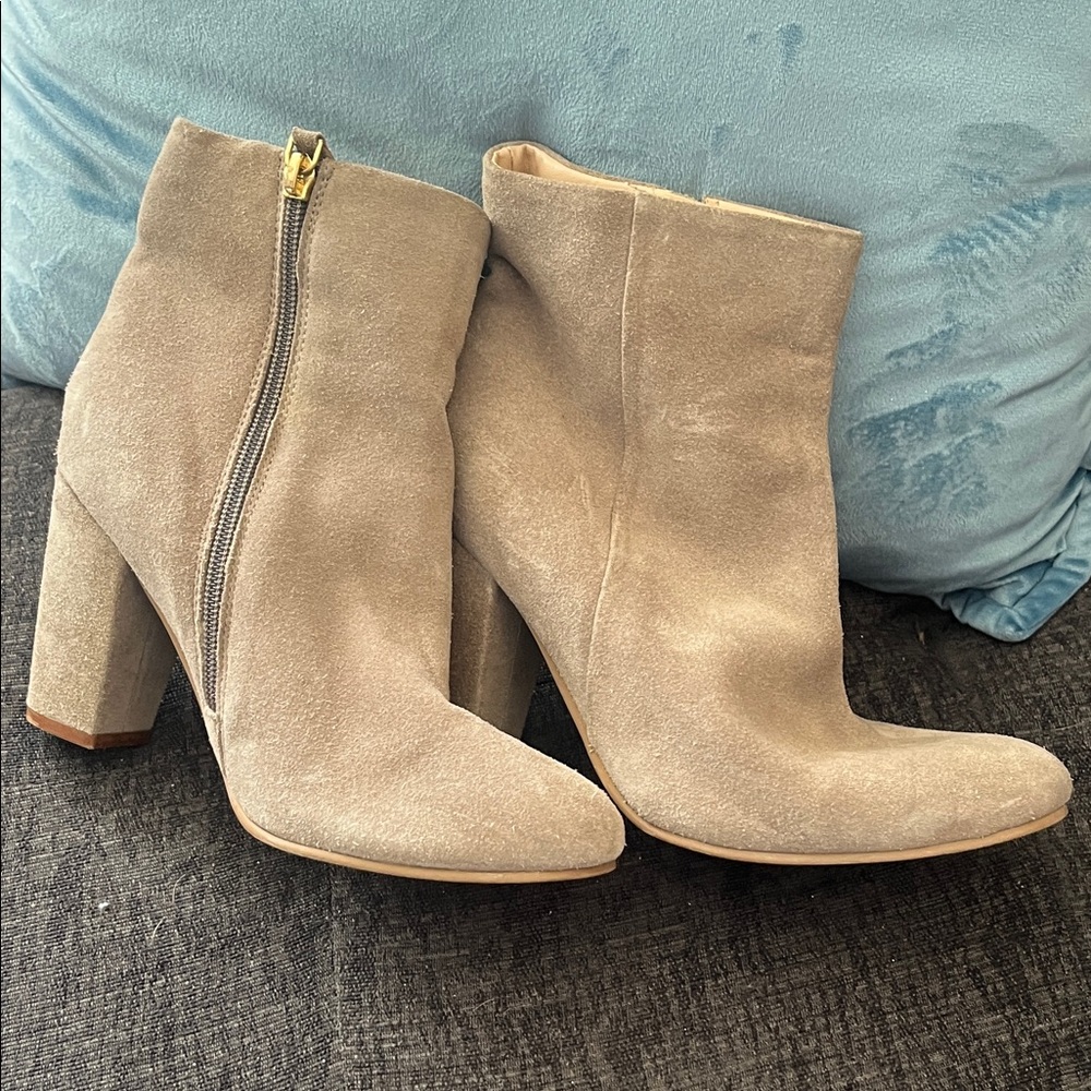 Seychelles Suede Taupe Ankle Booties